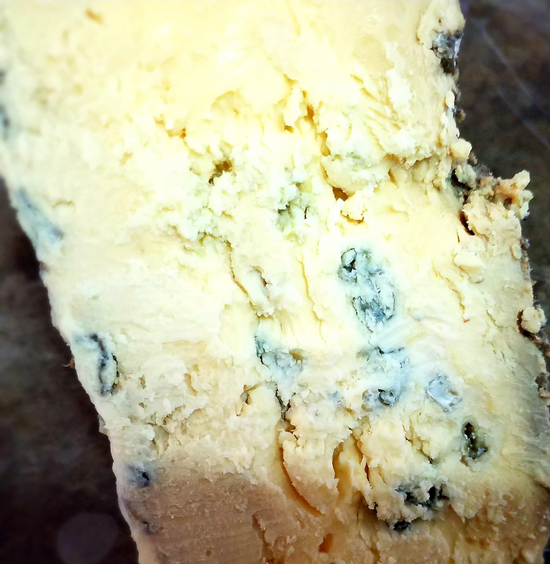 DieBloue.jpg Kalahari 'Die Bloue' Cheese - 1kg - Image 1